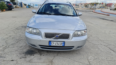 Volvo v 70 D5 AWD 2004