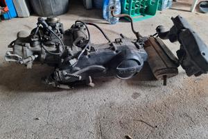 blocco motore kymko  125