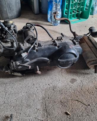 blocco motore kymko  125