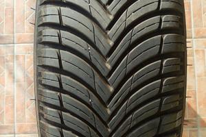 4 gomme 4 stagioni Kleber 186/60 R15 come nuove