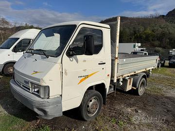 Nissan Trade 3.0 Ribaltabile