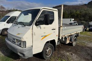Nissan Trade 3.0 Ribaltabile