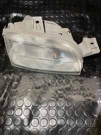 Faro sx fiat punto