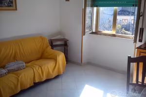 Appartamento arredato con terrazzo