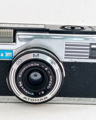 Macchina fotografica Ferrania 3 M vintage