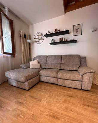 Divano poltronesofà 4 posti chaise long elettrico