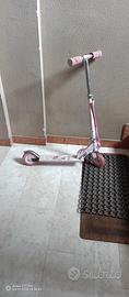 Monopattino Hello Kitty pieghevole rosa