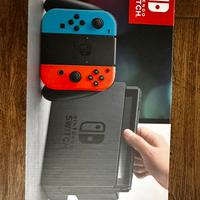 NintendoSwitch + 4 giochi + scatola + custodia