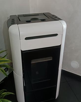 STUFA PELLET GIORDANA IDRO EXTRAFLAME