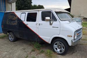 Dodge van da restaurare 