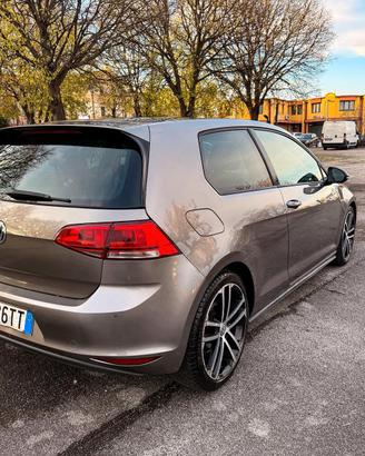 Volkswagen Golf 7 GTD 2.0 TDI 184cv 3 Porte