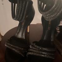 Sandalo nero ed argento stupendo