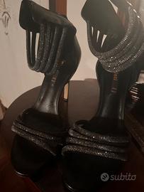 Sandalo nero ed argento stupendo