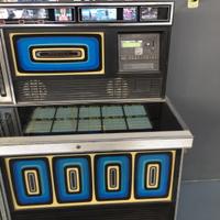Juke box