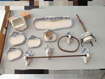 Vintage accessori bagno porcellana bianco blu