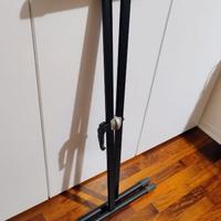 Stand nuovo per tastiera