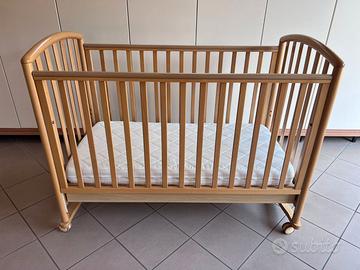 Lettino PALI in legno + materasso + dondolo