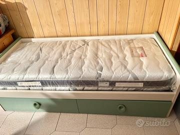 Letto singolo con materasso mai utilizzati