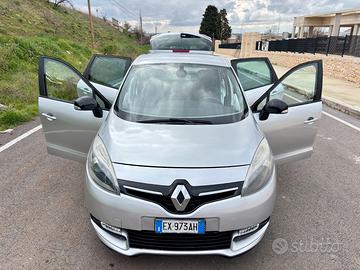 RENAULT SCENIC XMOD LIMITED 1.5DCI
