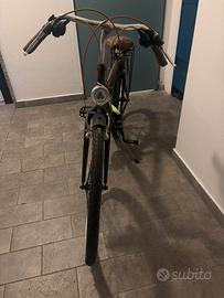 Bici muscolare. cambio . esselunga