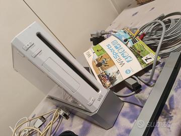 Nintendo Wii+ gioco Fifa in omaggio 