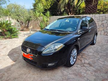 FIAT CROMA Must 