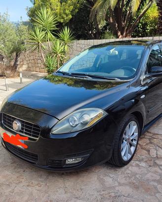 FIAT CROMA Must 