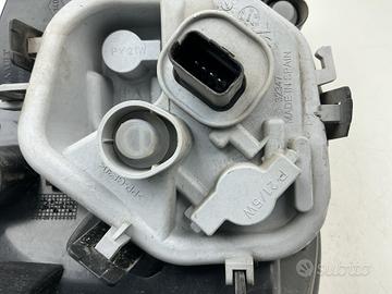 STOP FANALE POSTERIORE DESTRO RENAULT Captur Serie
