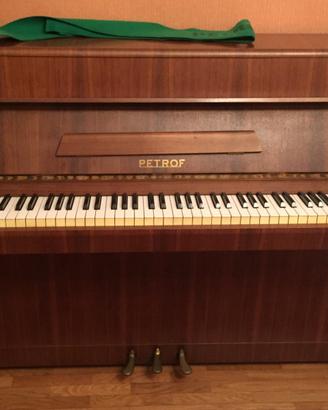 Pianoforte verticale Petrof