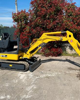 E173 Miniescavatore 15 q Yanmar B15
