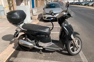 Aprilia Scarabeo 125 - 2012