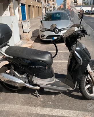 Aprilia Scarabeo 125 - 2012