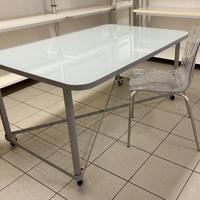 Scrivania / Tavolo in vetro