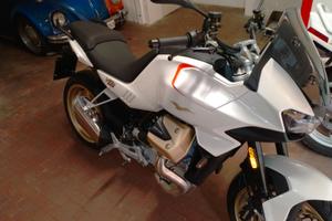 Moto Guzzi V100 Mandello