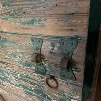 portone grande in legno, da restaurare