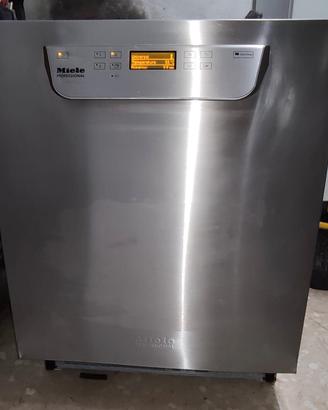 Lavastoviglie Miele PG 8056 U  inox