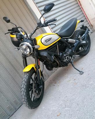 Ducati 800 Scrambler