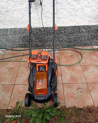 taglia erba a batterie 