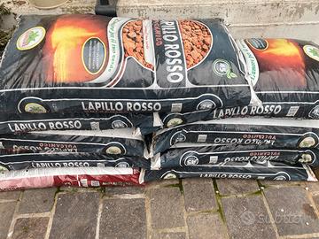 Sacchi di lapillo rosso vulcanico