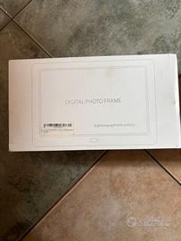 Cornice Digitale HD con Telecomando – Nuova