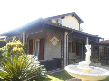 VILLA SINGOLA A COMACCHIO