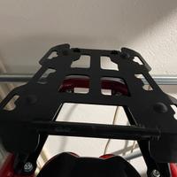 Piastra per bauletto mytech e/o Guzzi. V85 TTGuzzi
