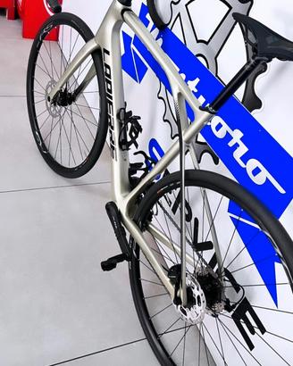 Bici da corsa Lapierre Pulsium 5.0 Disc 105