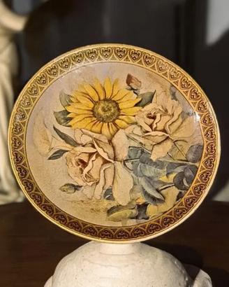 Piattino in ceramica capodimonte