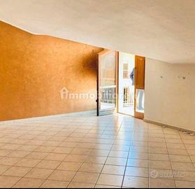 Vendita appartamento mandardato + box auto