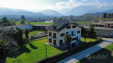 Villa di 600 m² con più di 5 locali e box auto dop