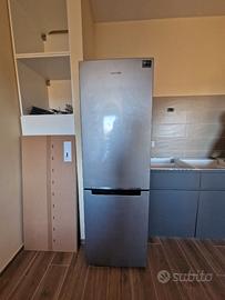 Frigorifero SAMSUNG RB33N301NSA/EF