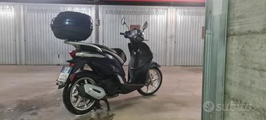 Moto Scooter Piaggio 125