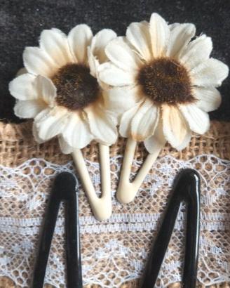 Coppia mollette floreali artigianali per capelli