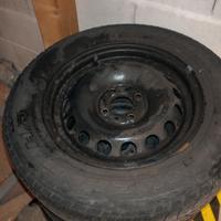cerchi con gomme Fiat Panda